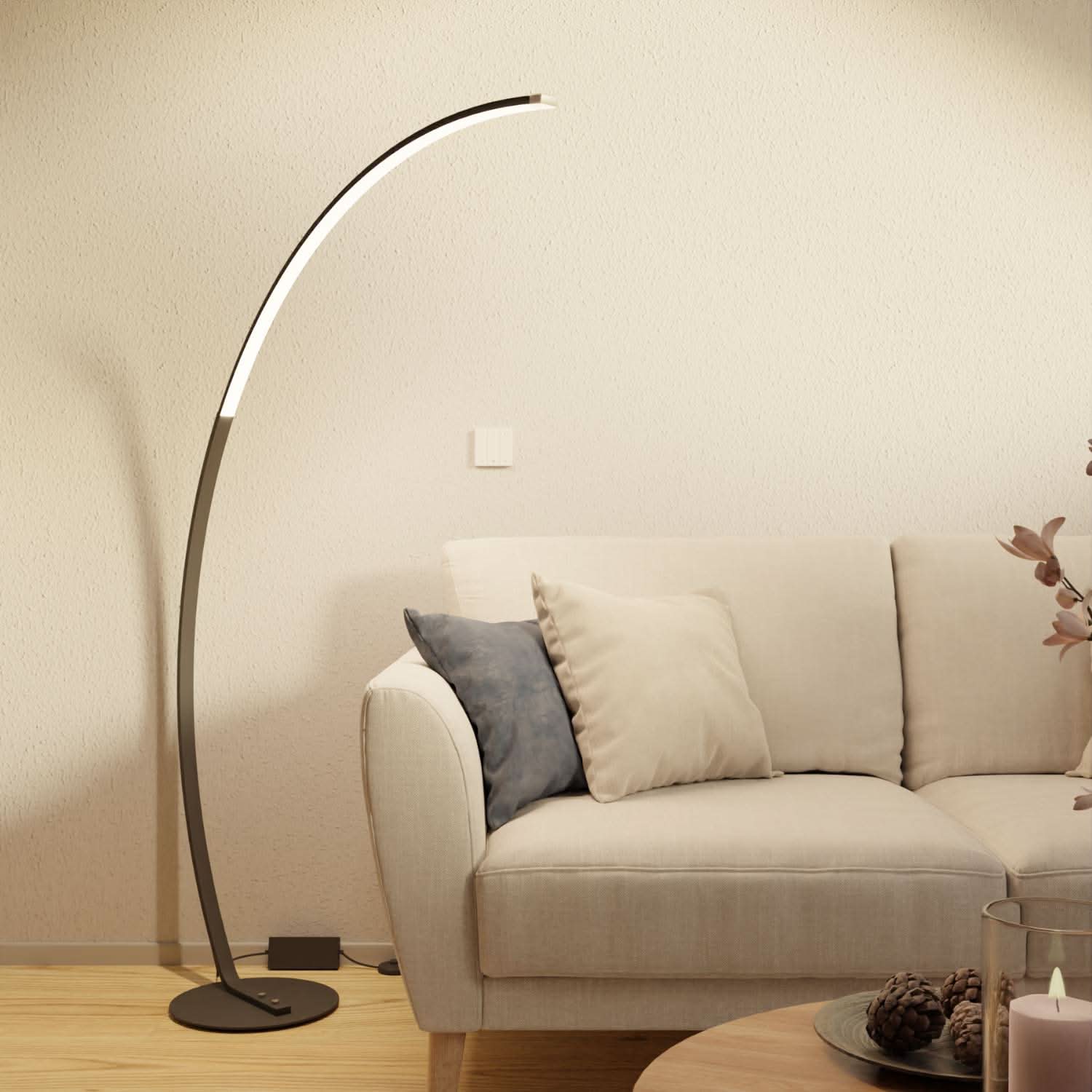 Prodotto di seconda scelta: lampada da terra Mavea